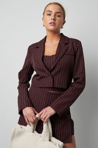 Blazer corto de rayas de tiza