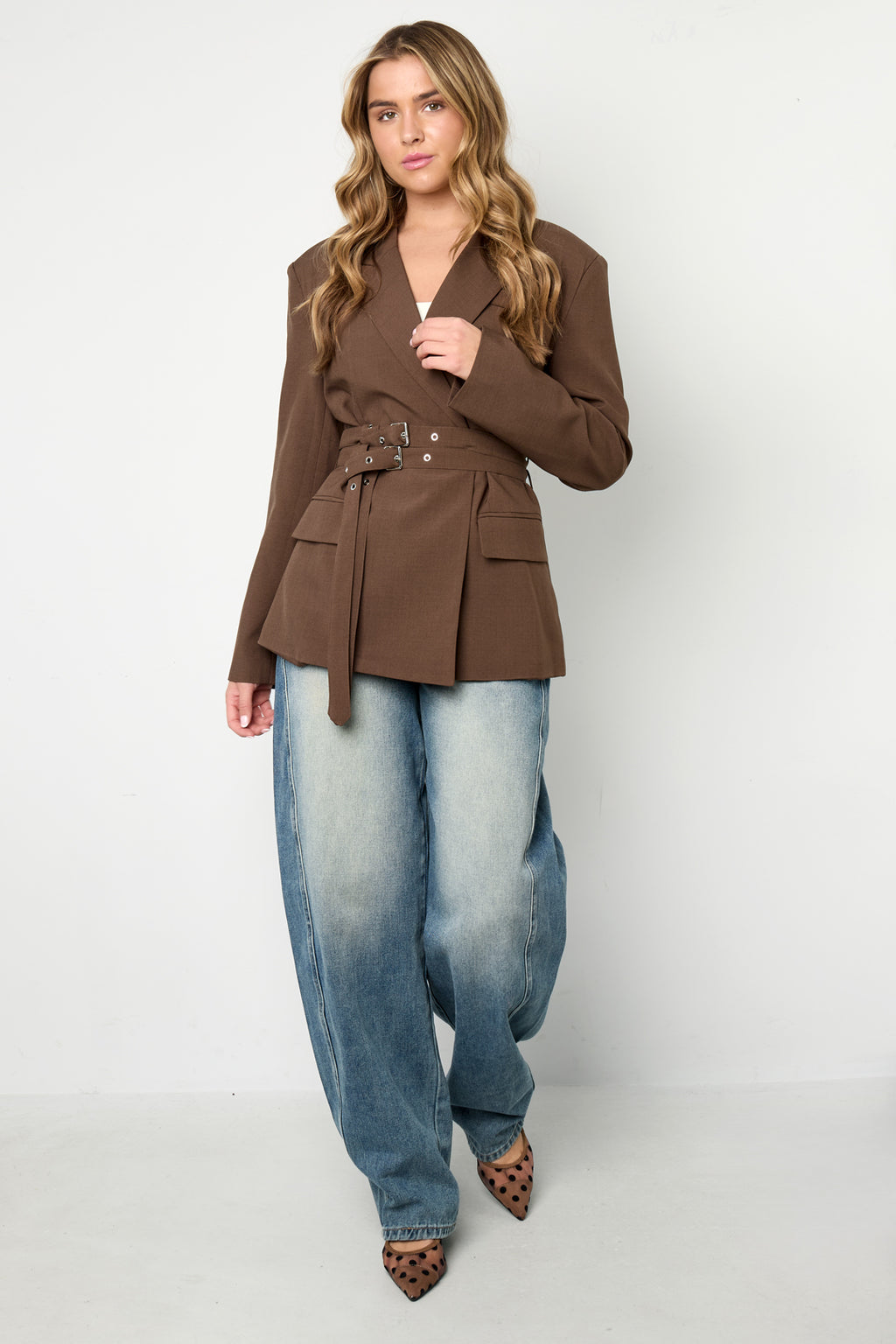 Blazer con cinturón doble