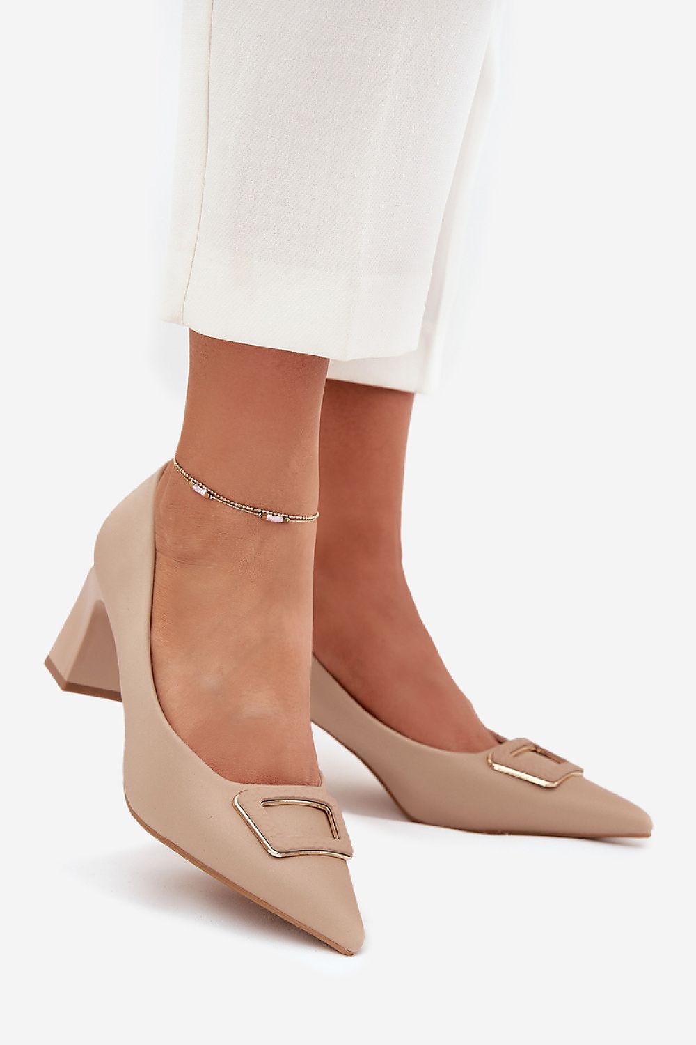 Block heel pumps Step in style