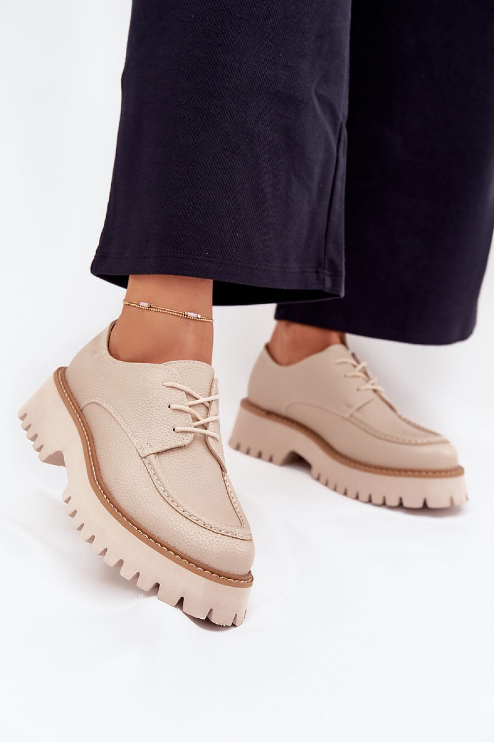 Half shoes Step in style