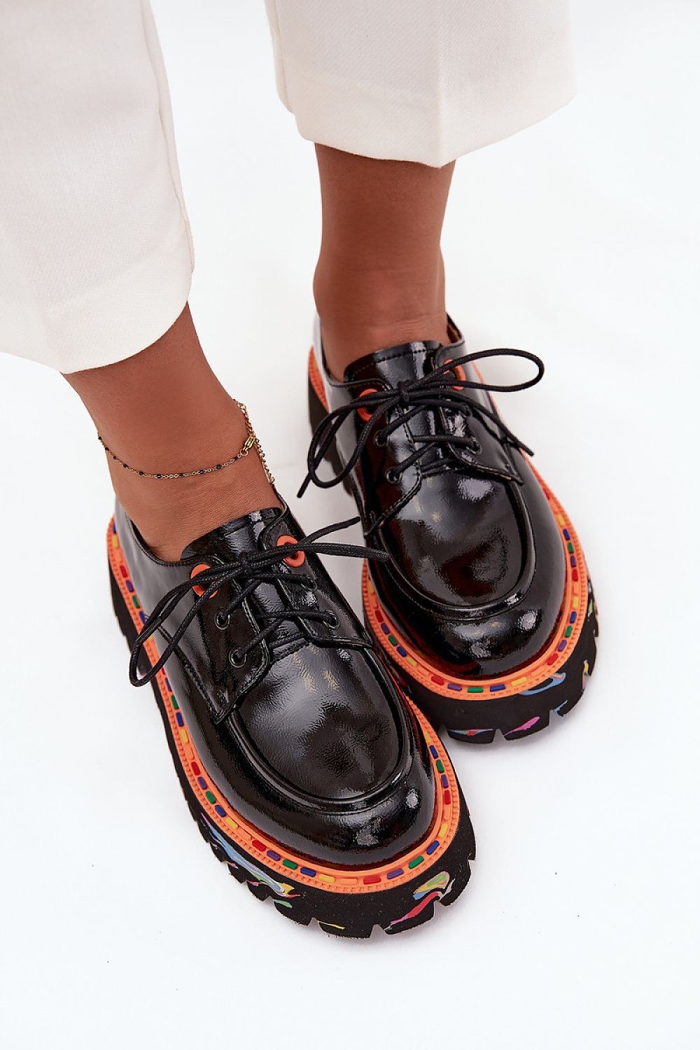 Half shoes Step in style