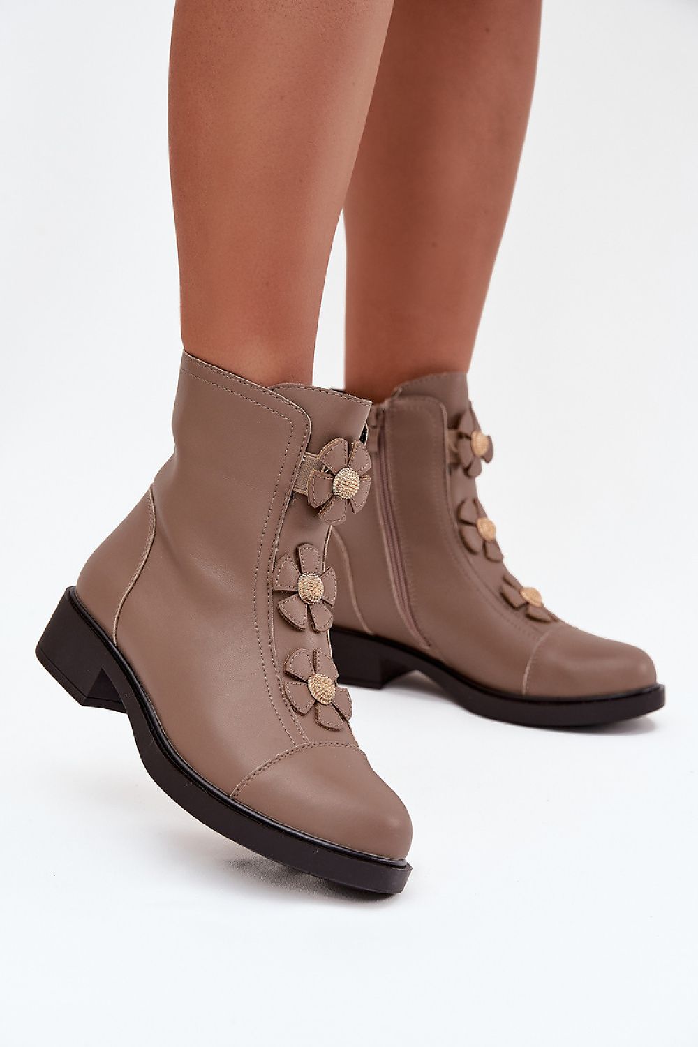  Boots model 218706 Step in style 