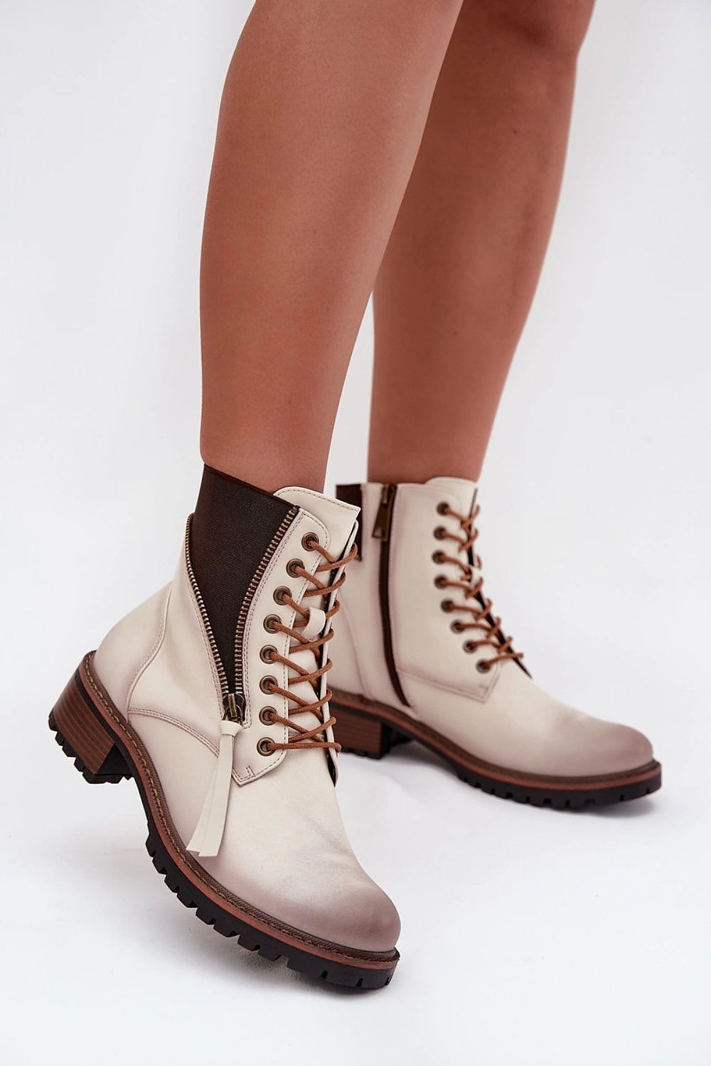  Boots model 218708 Step in style 