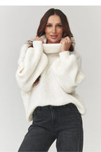  Turtleneck model 220793 Makadamia 