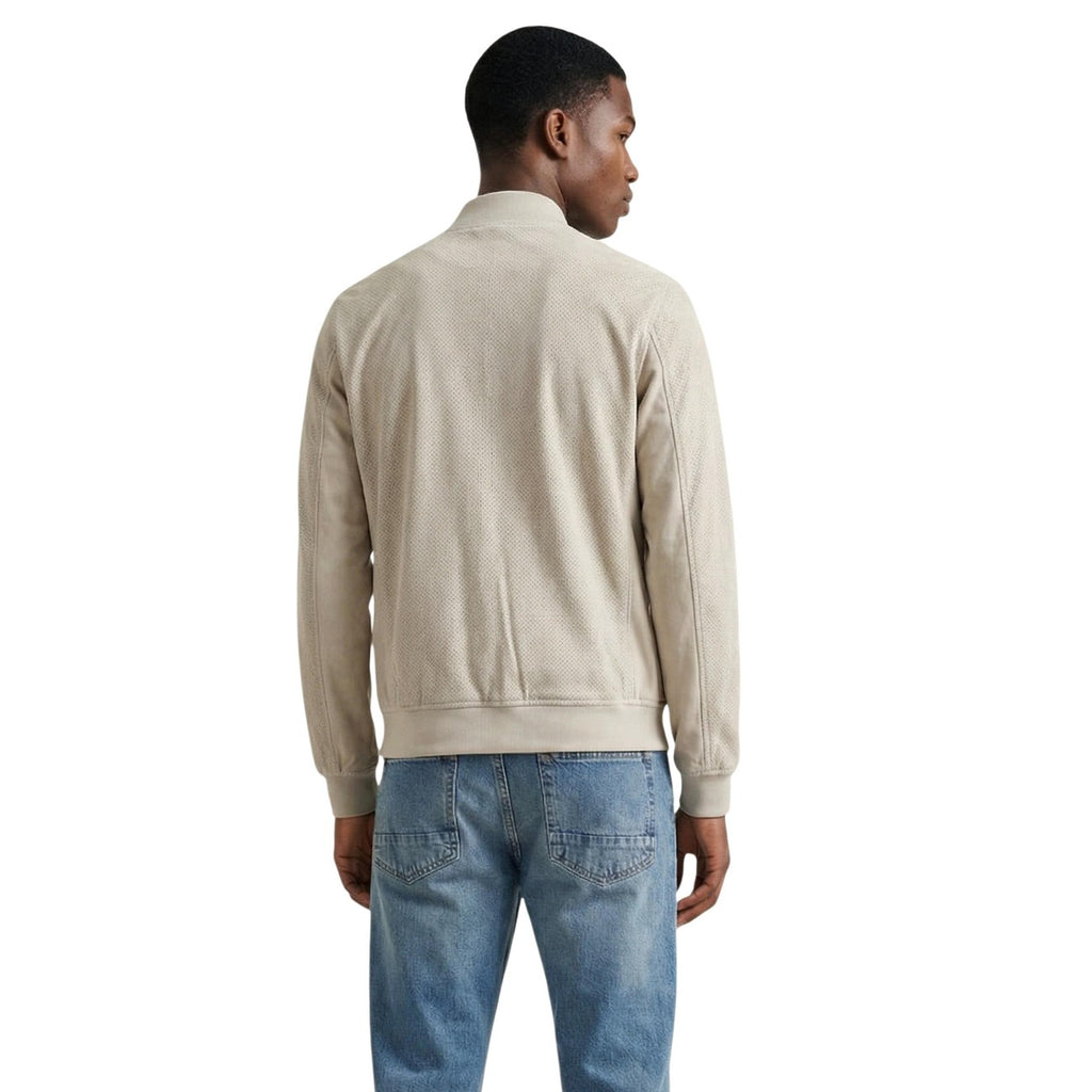 Yos Hombre Cazadoras